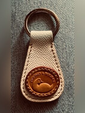 Vintage Dooney & Bourke White Pebbled AWL Leather Key Fob with Brown Logo Patch